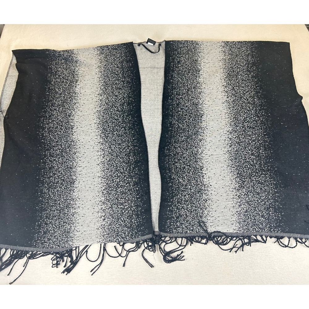 Cejon Poncho‎ Wrap Women OS Black Grey Ombre Fringe Knit Layer 01234